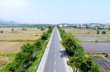 江西永修县四好农村路”联四方，产业兴旺富民路