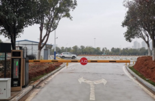 江西：南昌西站北广场东侧停车场启动试运营