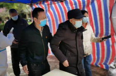 江西南昌：敲门行动 核酸检测“一个不能少”