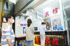 江西南昌新建区长堎镇：宾馆免费开放接待滞留人员