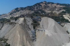 江西大余：废弃矿山变身网红旅游打卡地