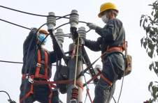 江西德安：迎峰度夏保供电 村民用上安心电