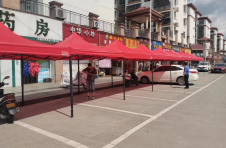 江西黎川：城管设置遮阳帐篷暖民心