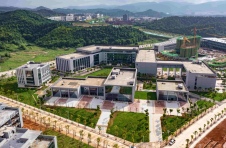 江西龙南：加速建设工业互联网智能工厂