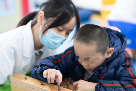 江西共青城：康复救助照亮残疾儿童未来之路